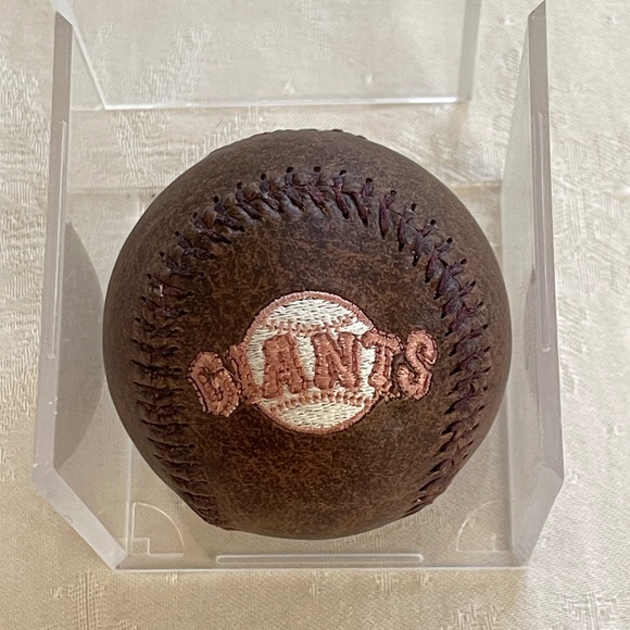 San Francisco Giants Limited Edition Fotoball Leather Baseball w/ Case - Picture 1 of 5